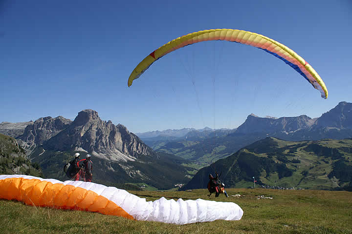 Paragliding Corvara Alta Badia